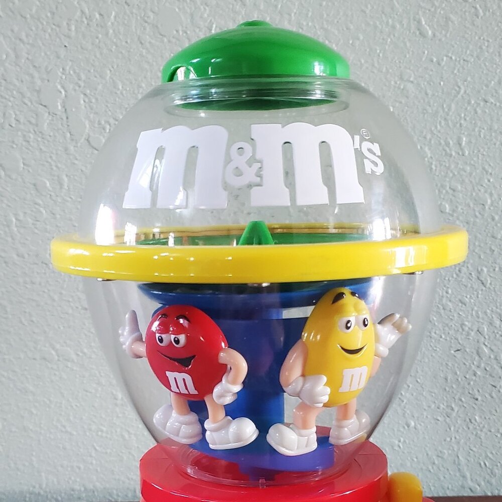 M&M